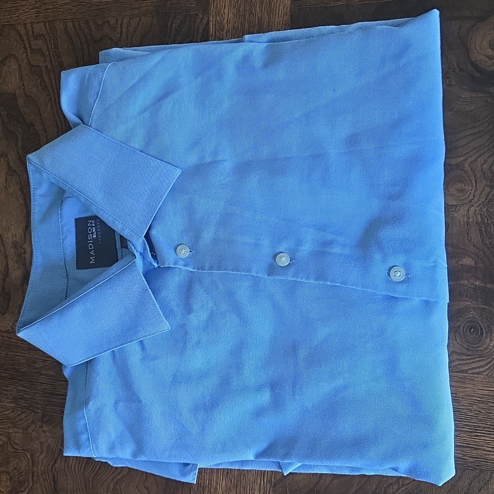 Madison Slim Fit Light Blue Dress Shirt